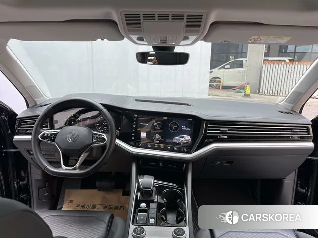 Volkswagen Touareg id 4272761 из Китая 16