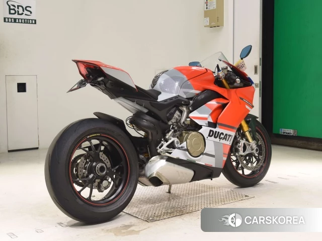 Ducati PANIGALE V4 S 2019 из Японии, фото 3