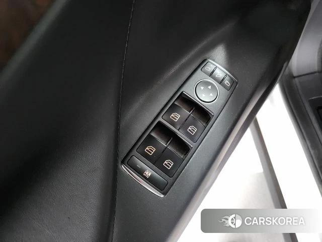 Tesla Model X id 4363247 из Кореи 16