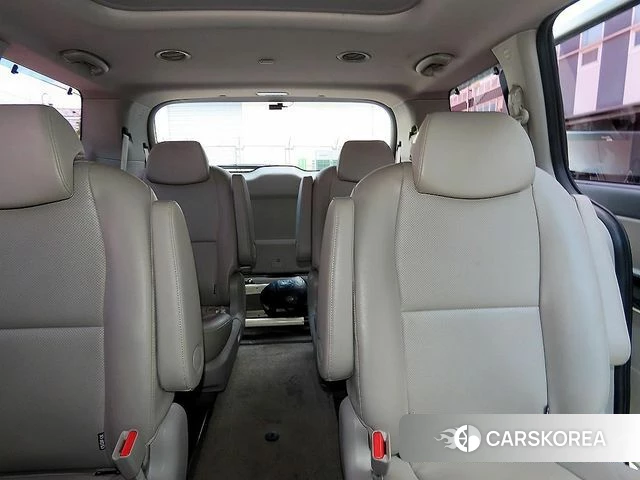 Kia All New Carnival id 4678063 из Кореи 17