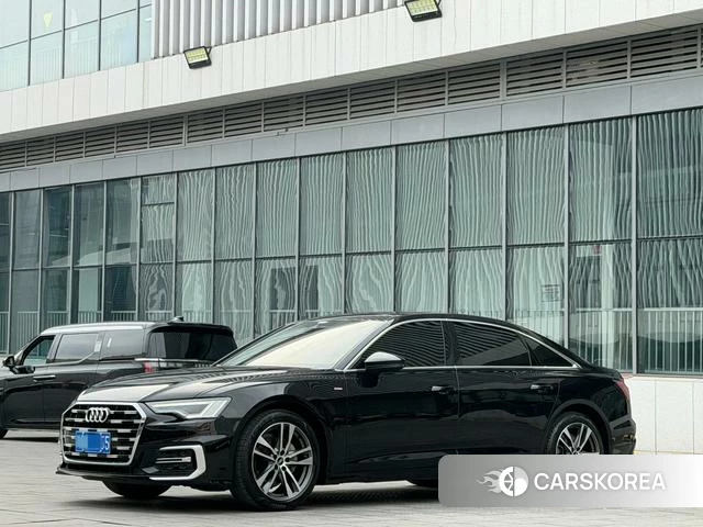 Audi A6L id 4306863 из Китая 7