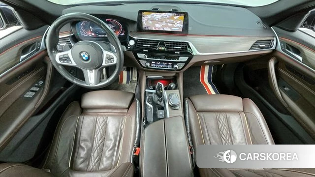 BMW 5 Series (G30) id 3893632 из Кореи 17