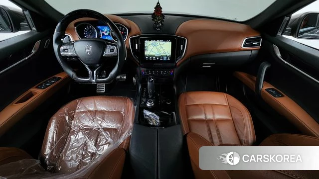 Maserati Ghibli id 4508160 из Кореи 34