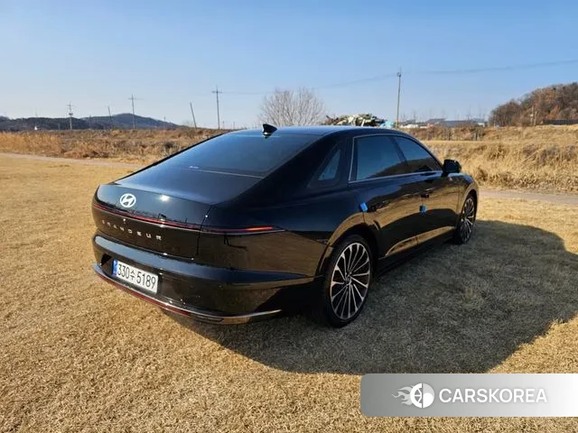 Hyundai Grandeur (GN7) id 3669485 из Кореи 17