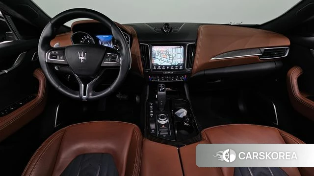 Maserati Levante id 4642126 из Кореи 17