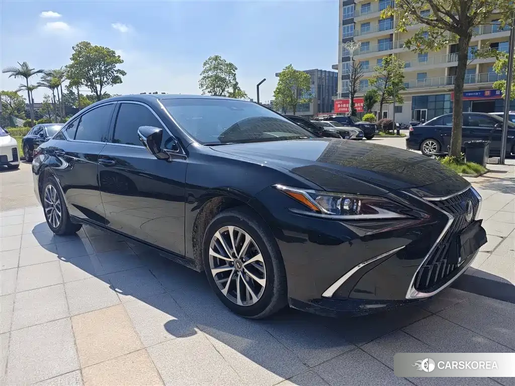 Lexus ES id 4576377 из Китая 7