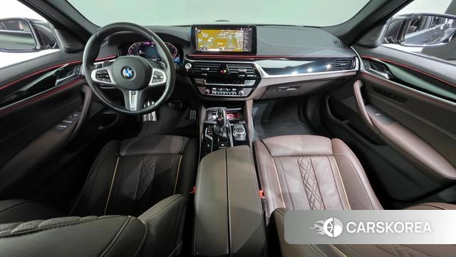 BMW 5 Series (G30) id 3877934 из Кореи 17