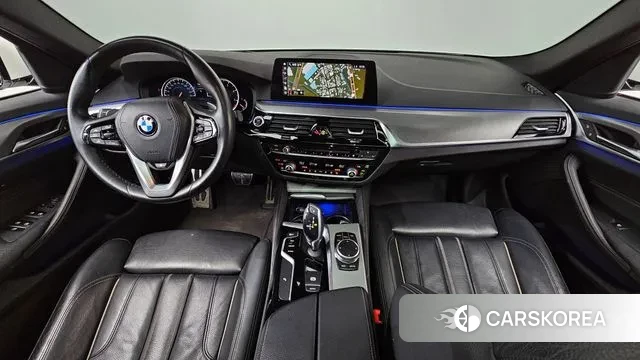 BMW 5 Series (G30) id 3789777 из Кореи 17