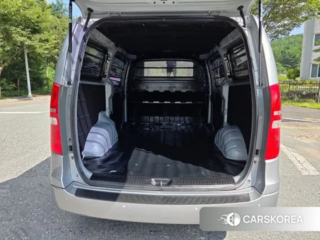 Hyundai The New Grand Starex id 3085292 из Кореи 16