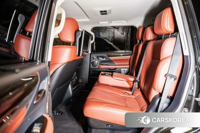 Lexus LX id 4262484 из Китая 16