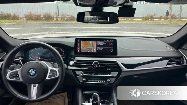 BMW 5 Series (G30) id 3877294 из Кореи 17