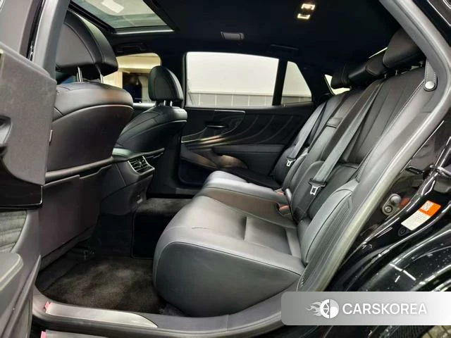 Lexus LS id 4261881 из Китая 19