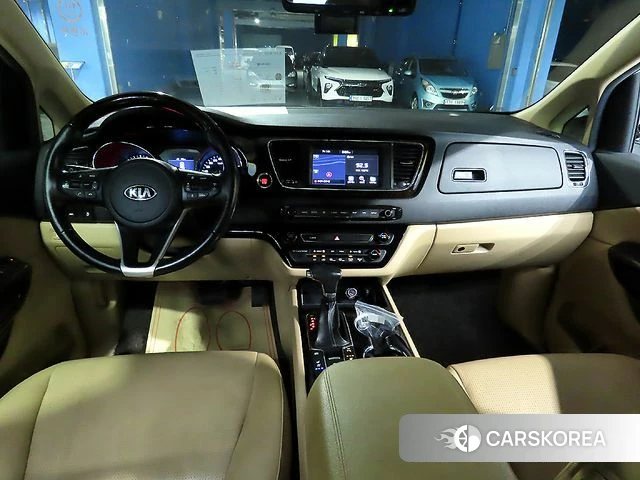 Kia The New Carnival id 4605200 из Кореи 17