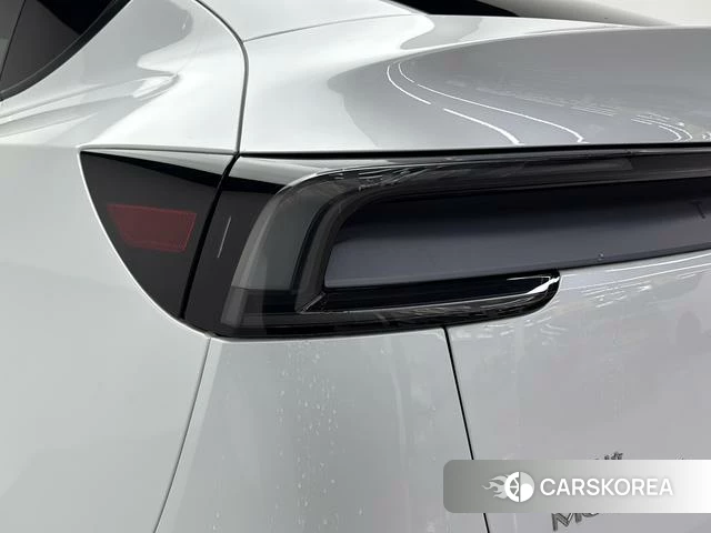 Tesla Model Y id 4219751 из Китая 17