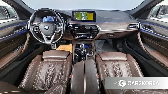 BMW 5 Series (G30) id 3779256 из Кореи 17