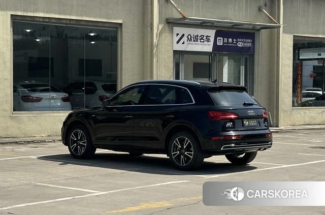 Audi Q5L id 3876339 из Китая 14