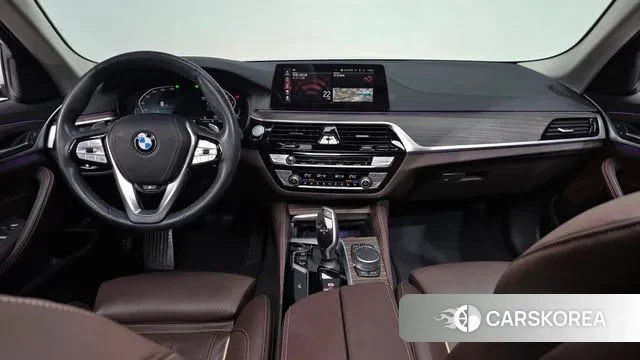 BMW 5 Series (G30) id 3504753 из Кореи 17