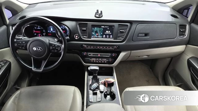 Kia The New Carnival id 4658193 из Кореи 17