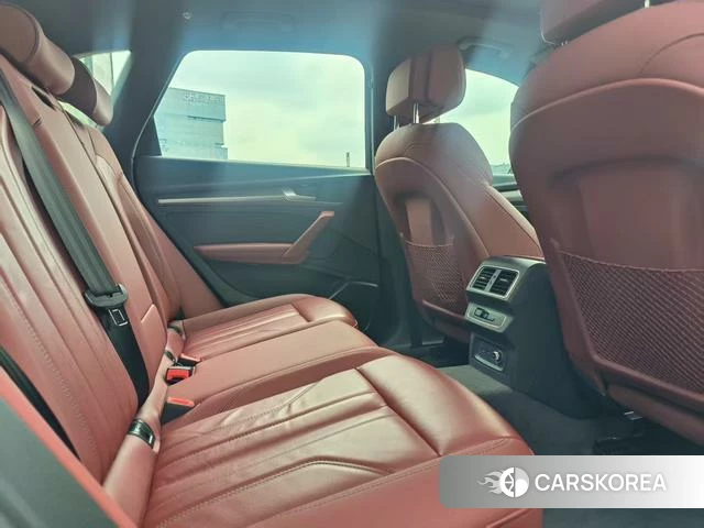 Audi Q5L id 4300264 из Китая 7