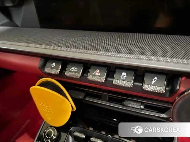 Porsche 911(992) id 4335404 из Кореи 17