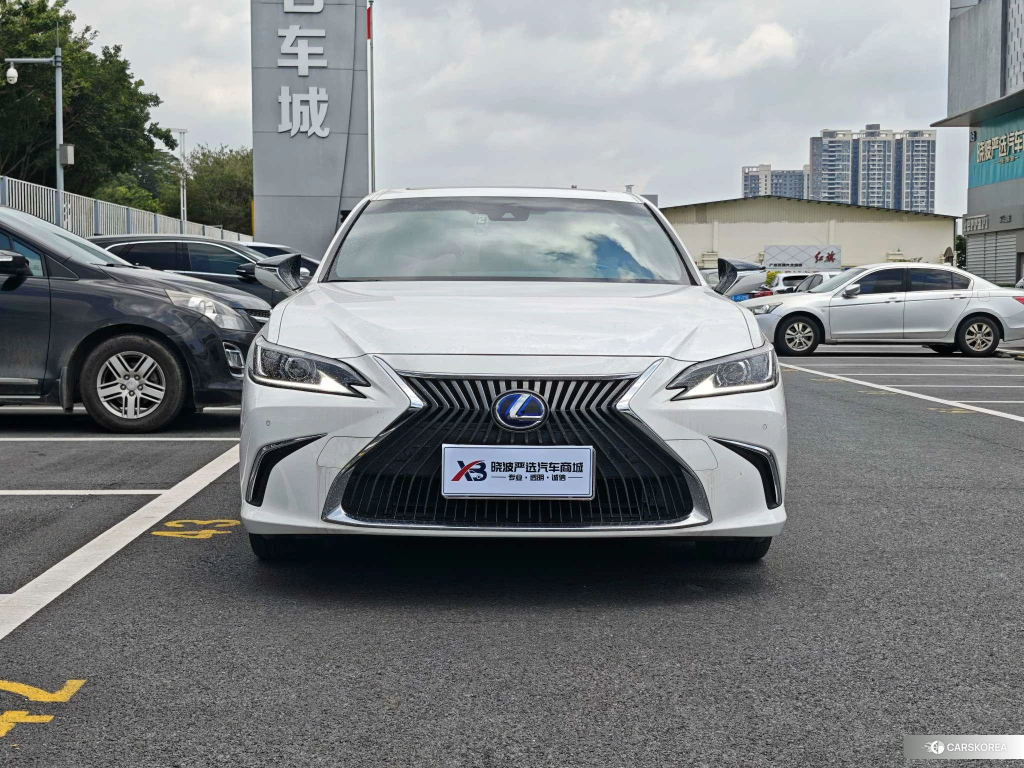Lexus ES id 4420843 из Китая 7