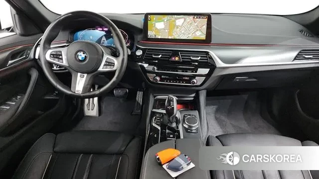 BMW 5 Series (G30) id 3591305 из Кореи 17