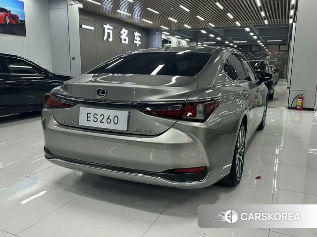 Lexus ES id 4291295 из Китая 9