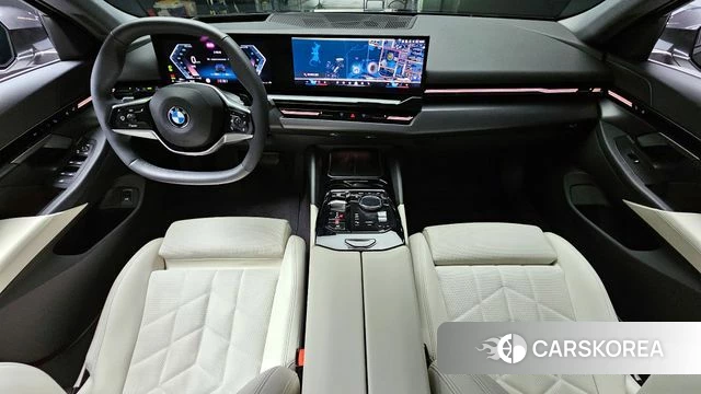 BMW 5 Series (G60) id 3882949 из Кореи 17