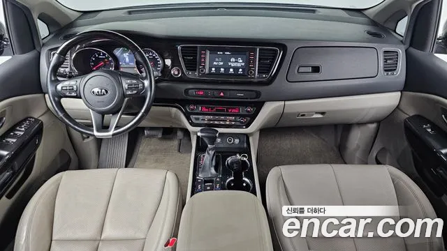 Kia The New Carnival id 2813207 из Кореи 17