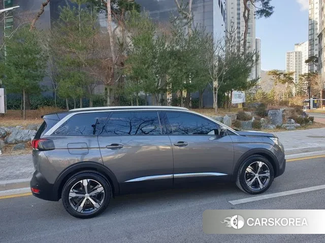 Peugeot 5008 second generation id 3608108 из Кореи 17