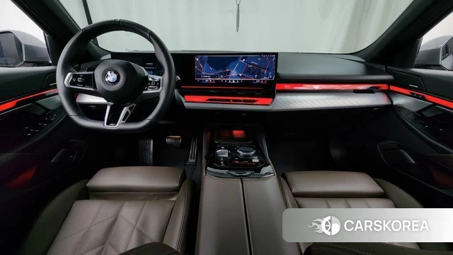 BMW 5 Series (G60) id 4602396 из Кореи 29