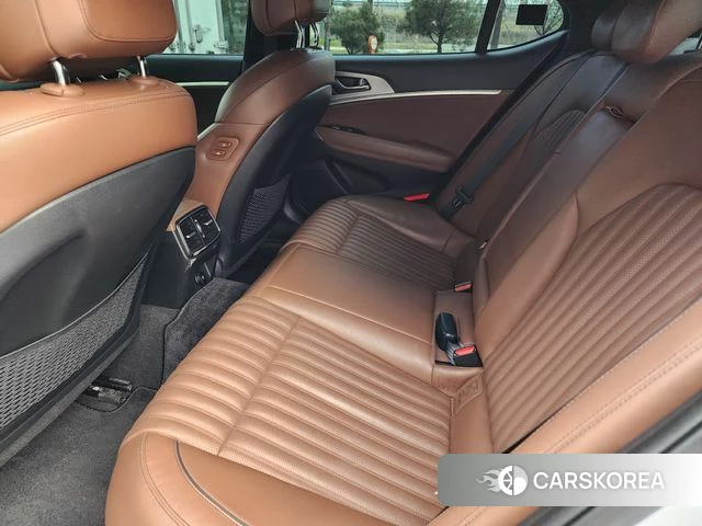 Genesis G70 id 3936874 из Кореи 9