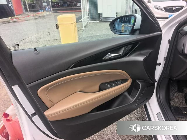 Buick Regal id 4219771 из Китая 20