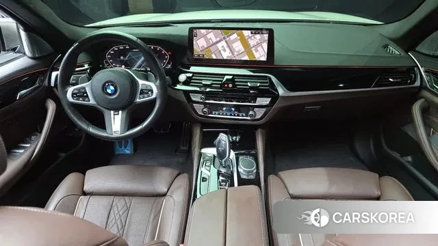 BMW 5 Series (G30) id 3787613 из Кореи 17