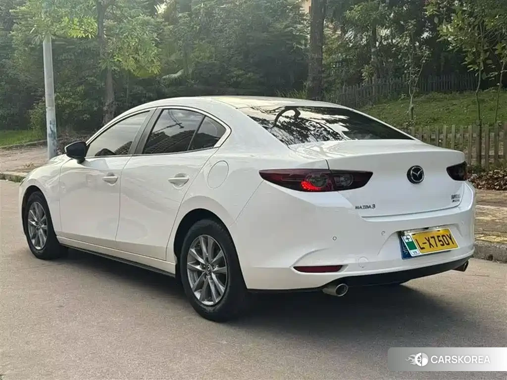 Mazda 3 id 4547923 из Китая 7