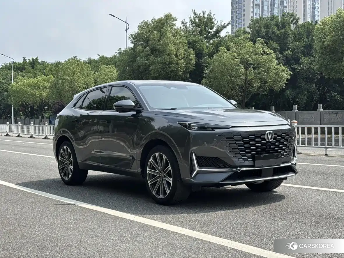 Chang'an Changan UNI-K id 4547365 из Китая 13