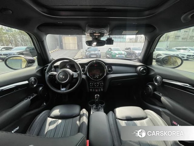 Mini Cooper S id 3883056 из Кореи 17