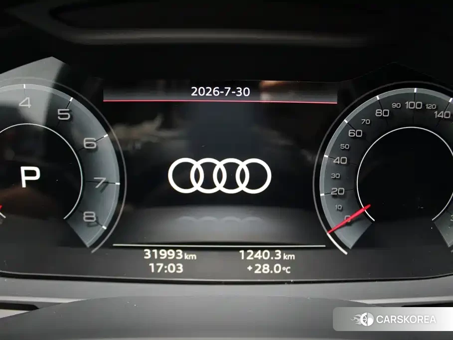 Audi A6L id 4644587 из Китая 12