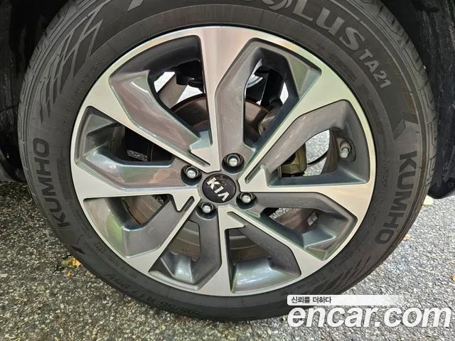 Kia Stonic id 2899627 из Кореи 17