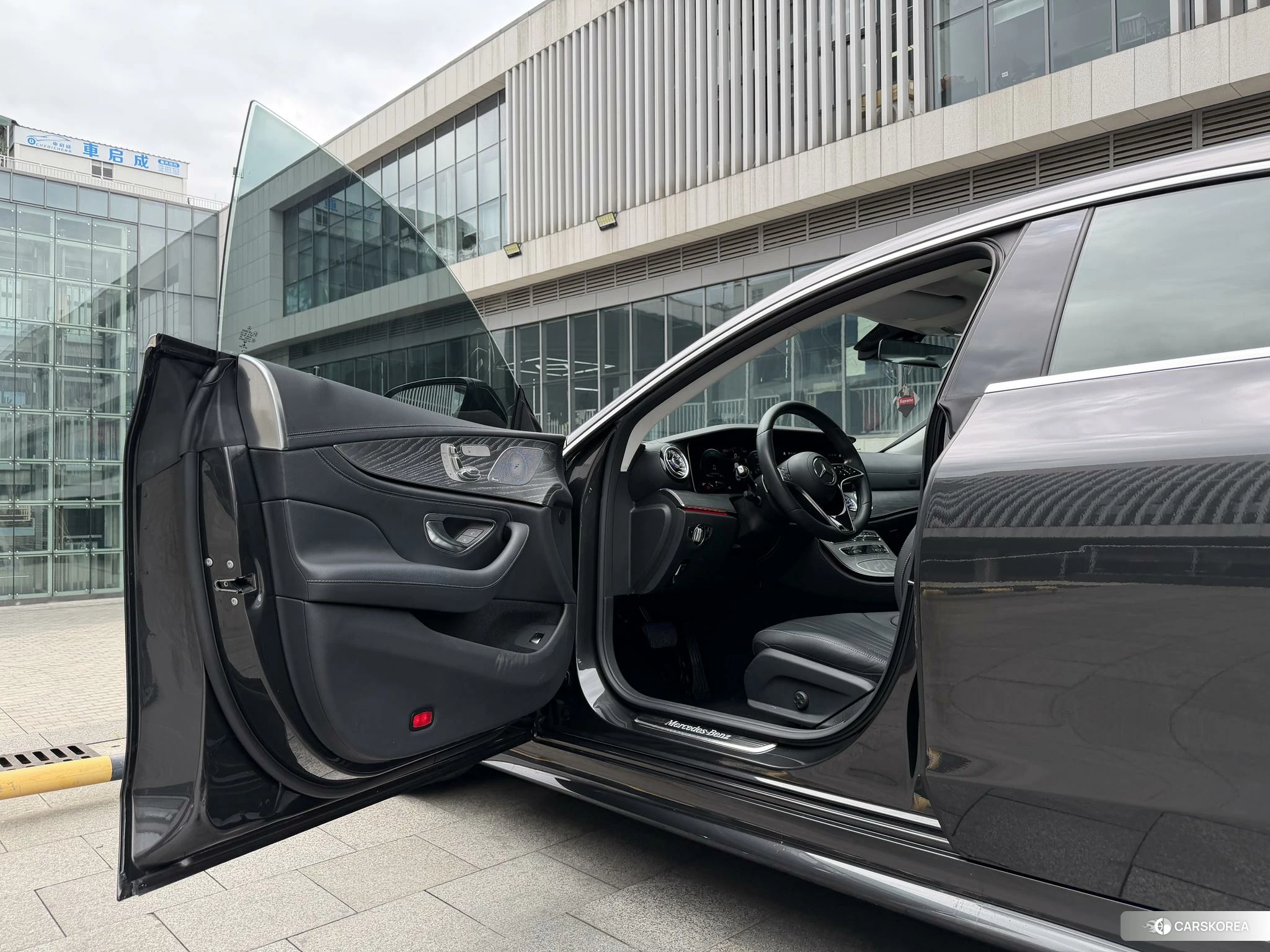 Mercedes-Benz CLS id 4453050 из Китая 14