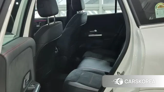 Mercedes-Benz GLA - Class H247 id 3757732 из Кореи 17