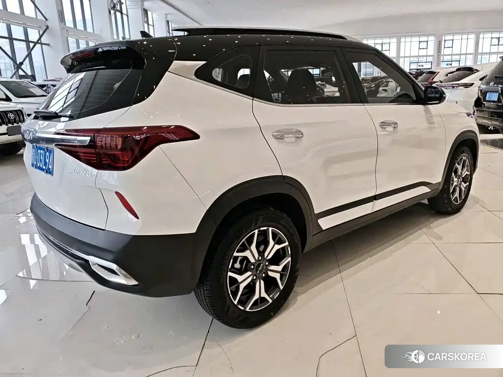 Kia KX3 proud run id 4576305 из Китая 17