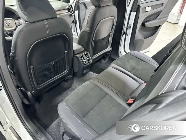 Volvo XC40 EV id 3983141 из Китая 15