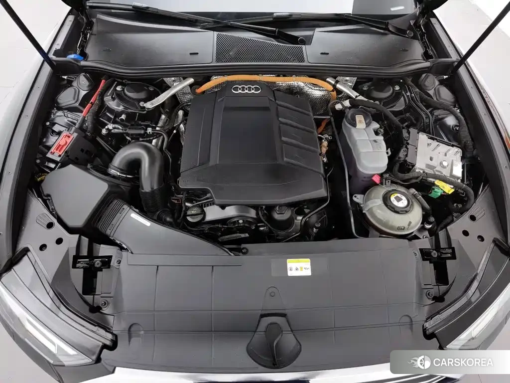 Audi A6L id 4629796 из Китая 22