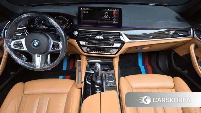 BMW 5 Series (G30) id 3539870 из Кореи 17