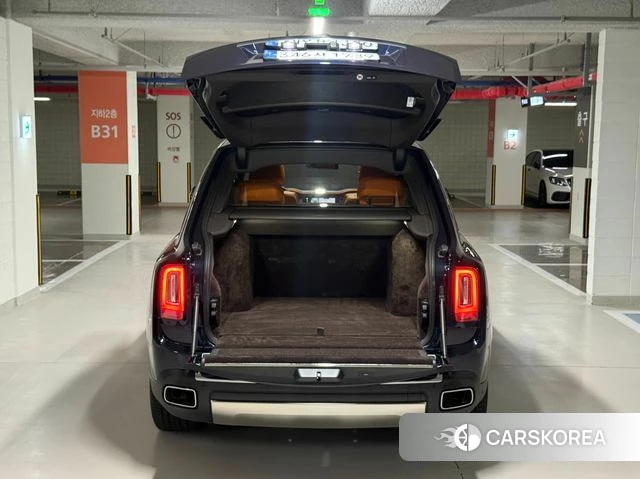 Rolls-Royce Cullinan id 4592332 из Кореи 17