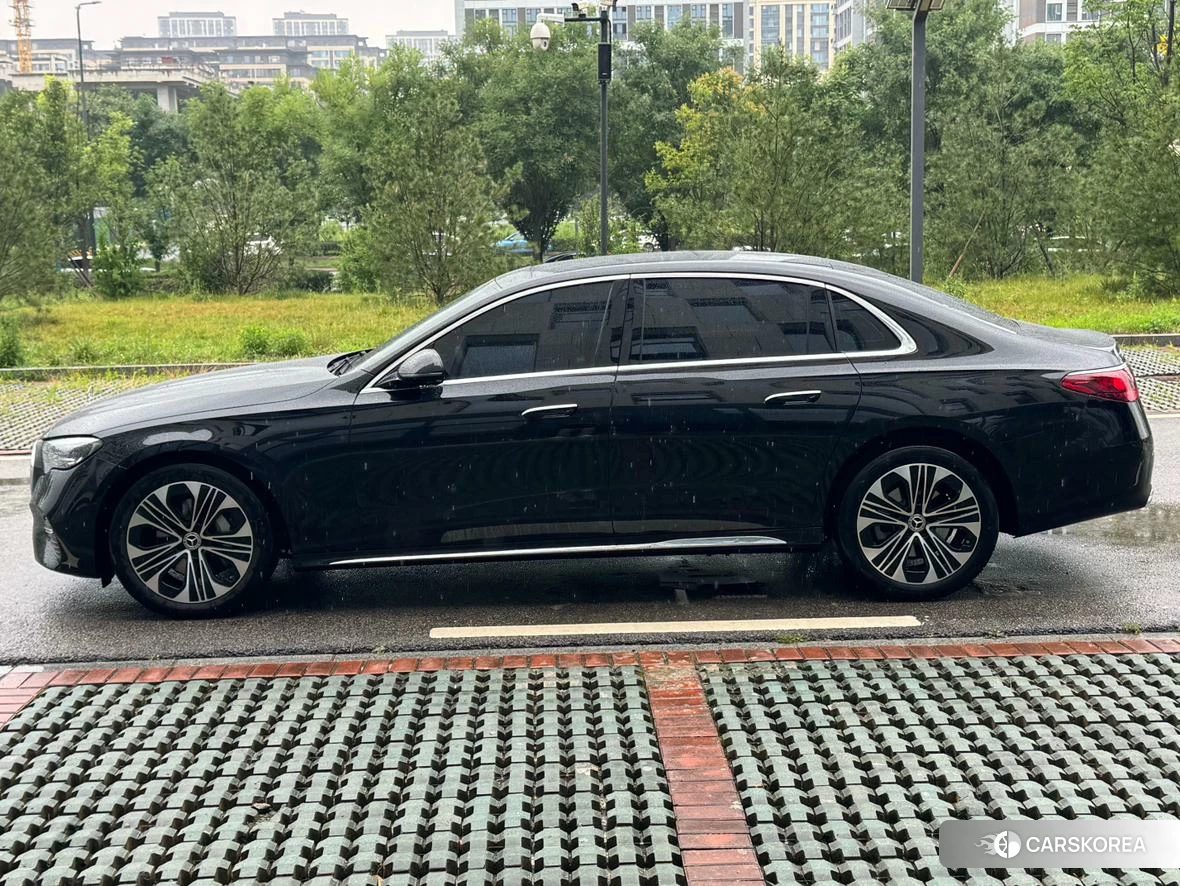 Mercedes-Benz E-class id 4487323 из Китая 19