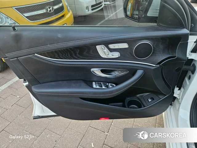 Mercedes-Benz E-Class W213 id 3904806 из Кореи 17