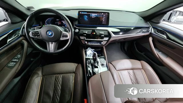 BMW 5 Series (G30) id 4293175 из Кореи 17