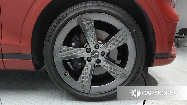 Genesis GV70 id 4231640 из Кореи 17